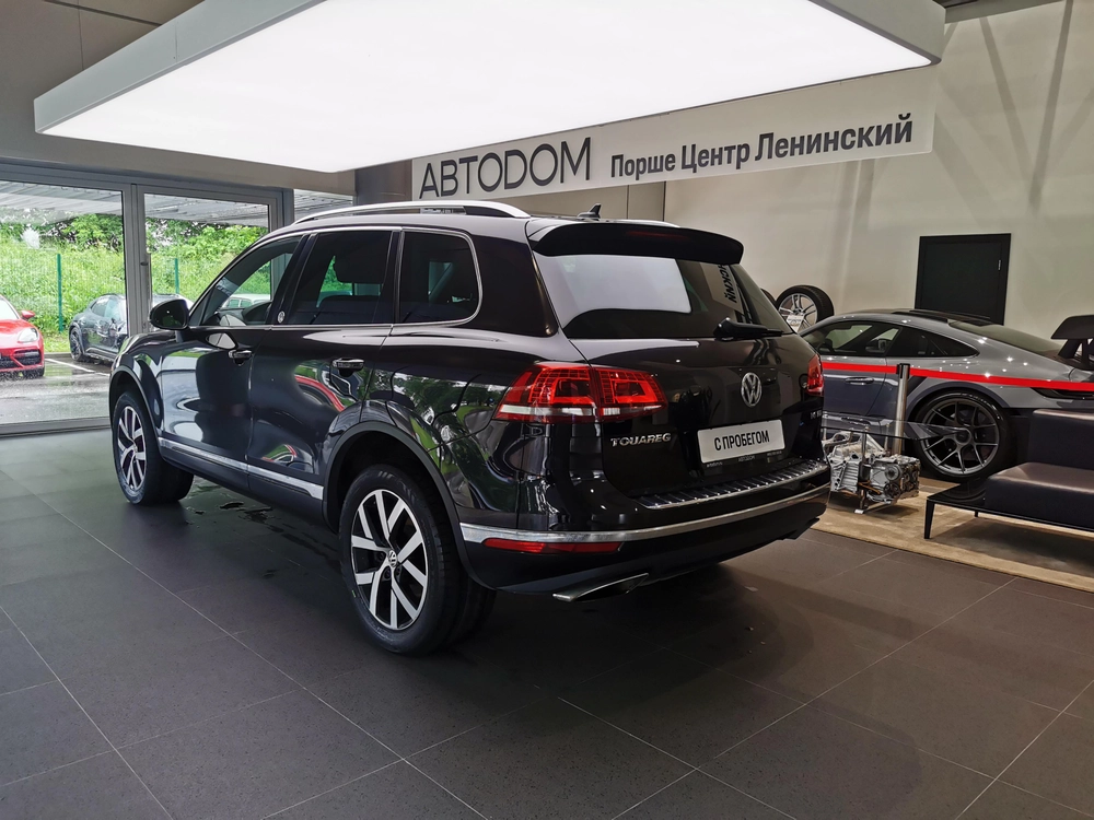 Volkswagen Touareg Wolfsburg Edition 3.0d AT 4WD (245 л.с.)