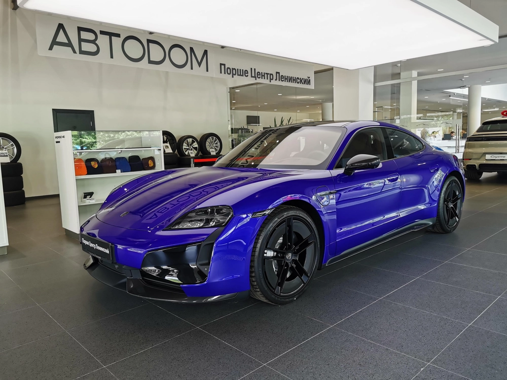 Porsche Taycan Turbo Electro AT 4WD (650 кВт)