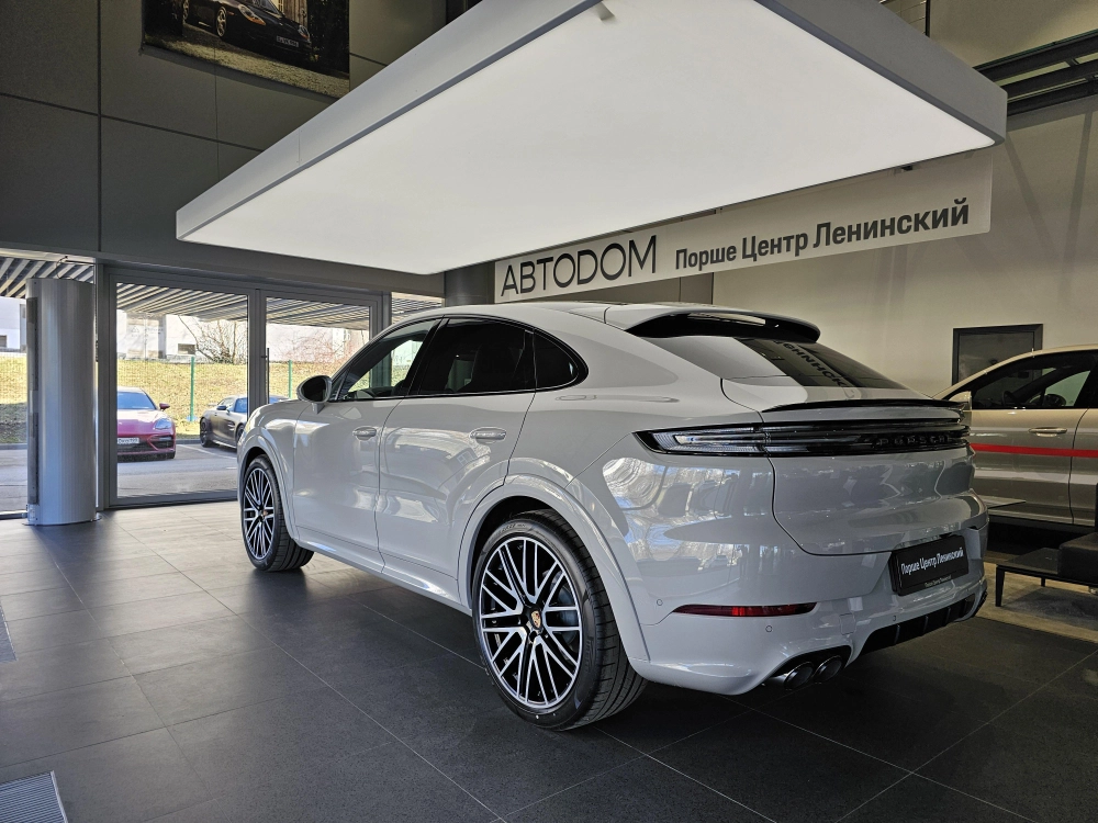 Porsche Cayenne Coupé 3.0 AT 4WD (353 л.с.)