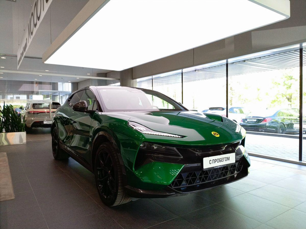 Lotus Eletre R+ R Electro AT 4WD (675 кВт)