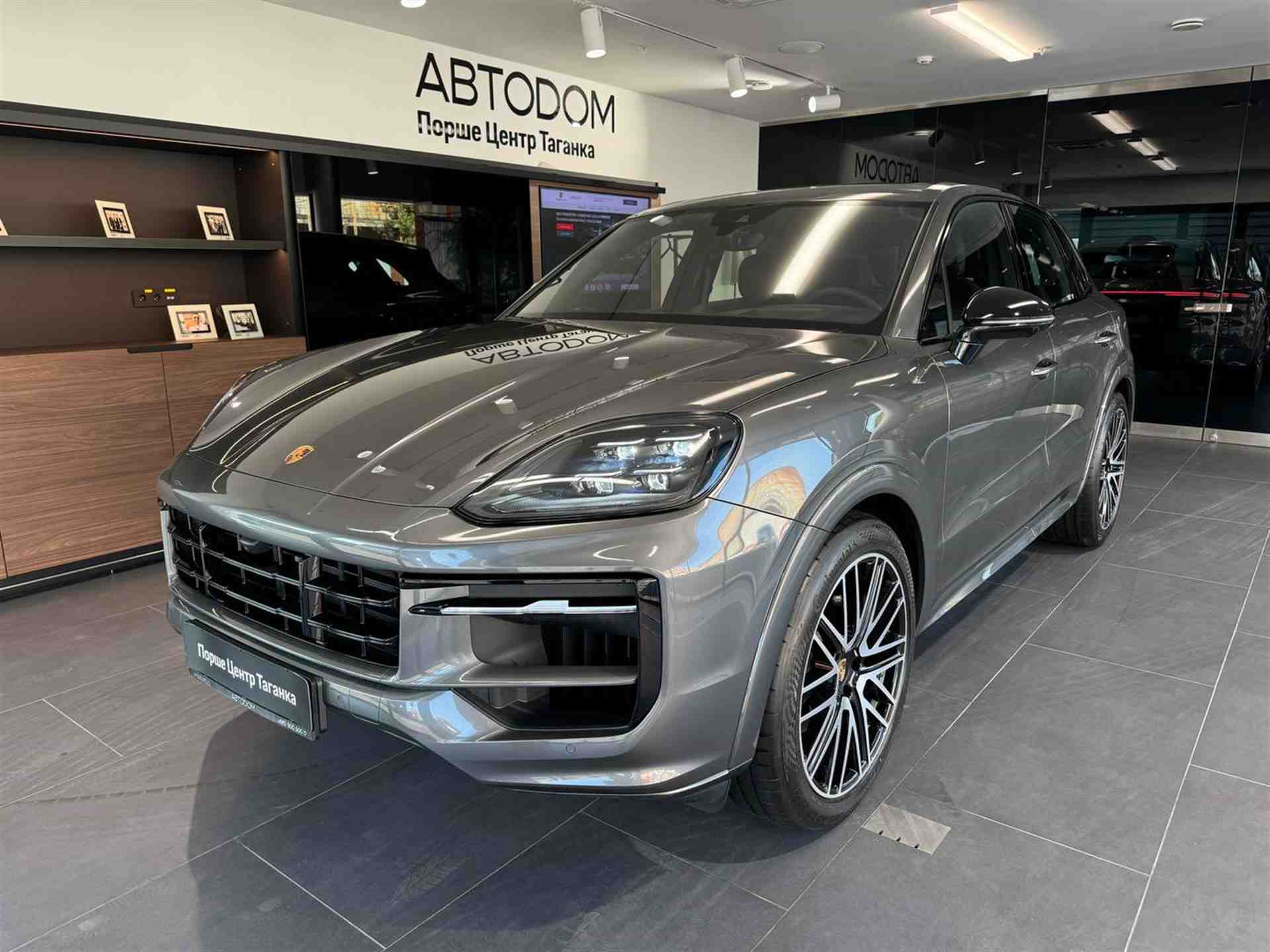 Porsche Cayenne 3.0 AT 4WD (353 л.с.)