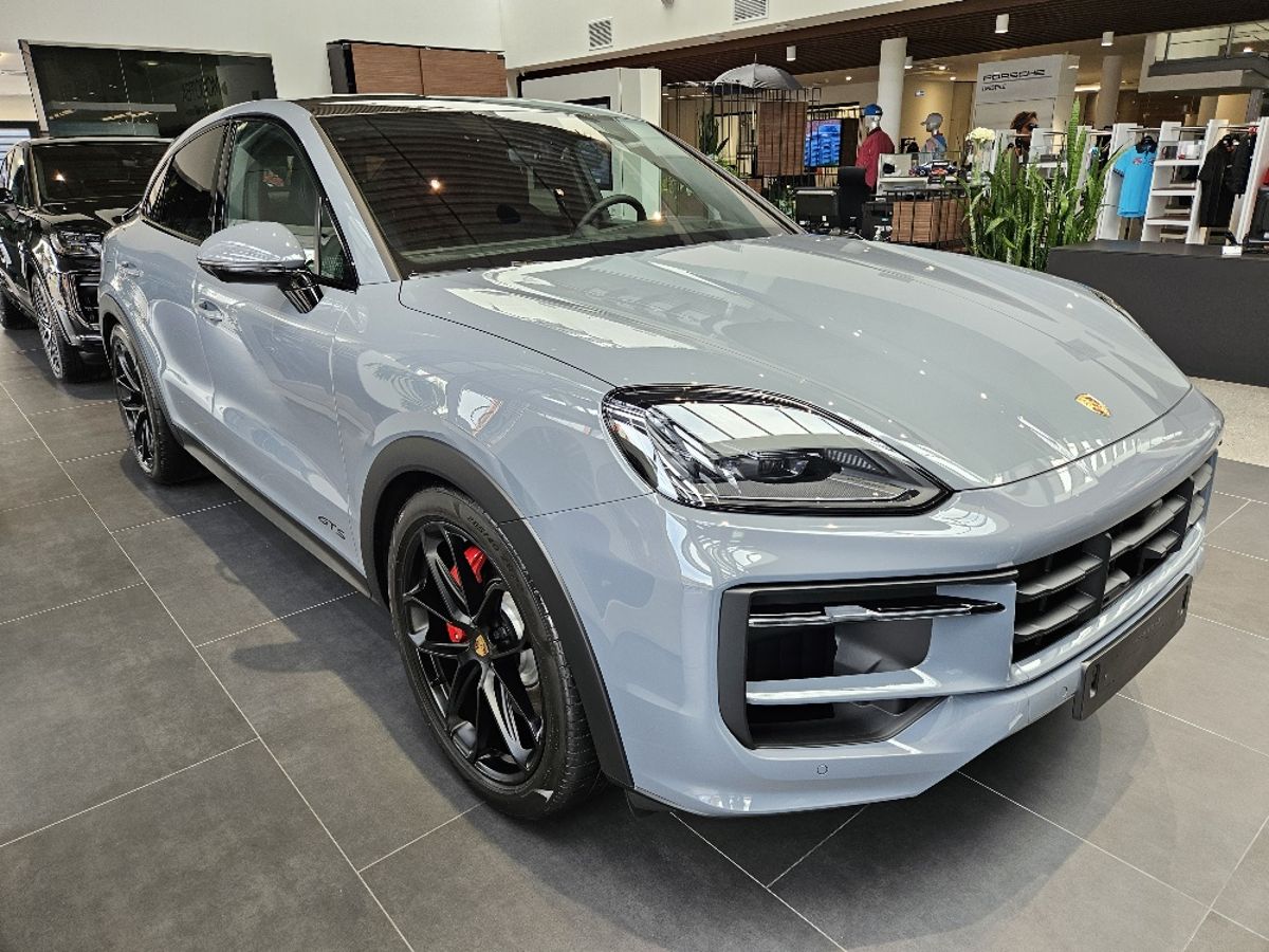 Porsche Cayenne GTS Coupé GTS 4.0 AT 4WD (500 л.с.)