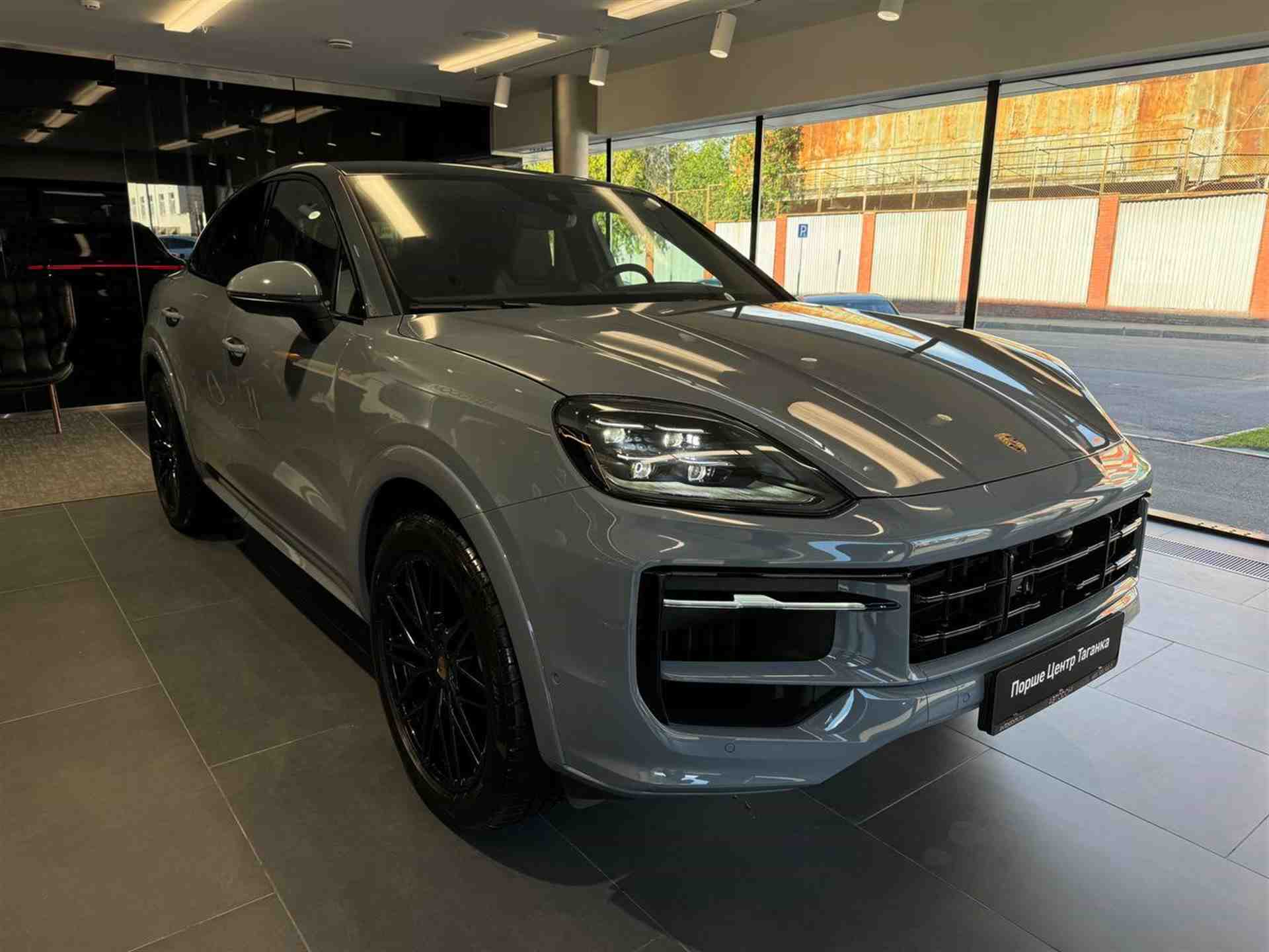 Porsche Cayenne 3.0 AT 4WD (353 л.с.)