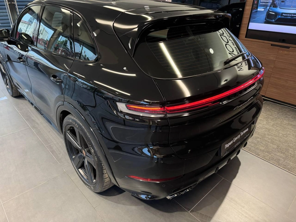 Porsche Cayenne GTS 4.0 AT 4WD (500 л.с.)