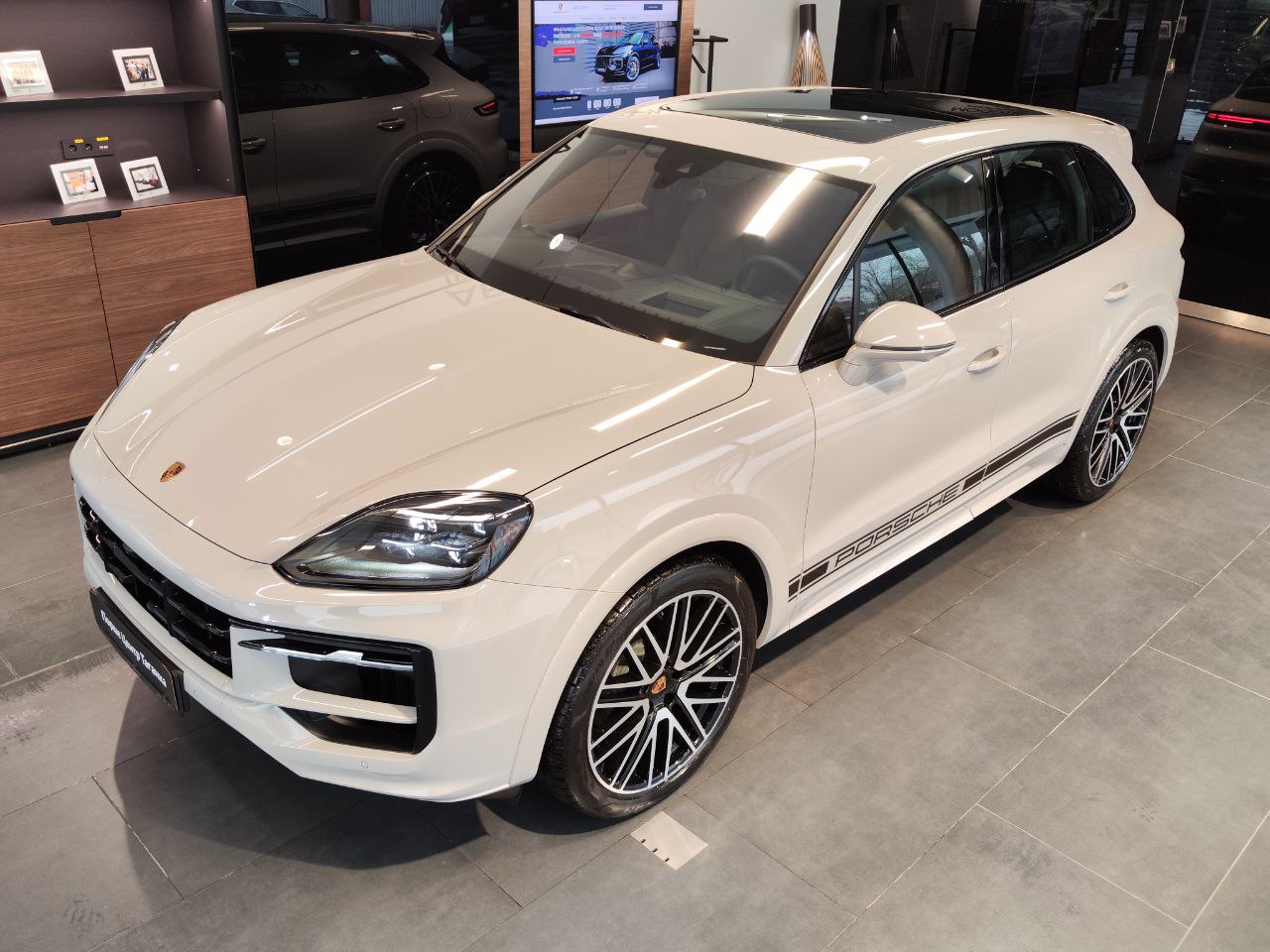 Porsche Cayenne 3.0 AT 4WD (353 л.с.)