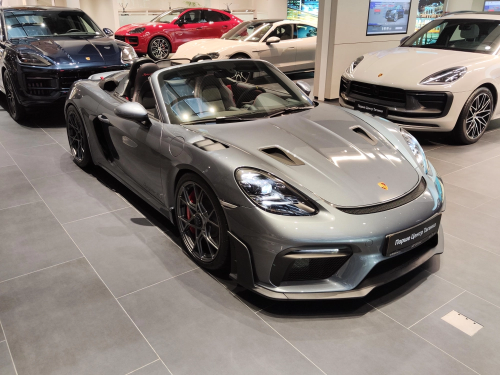 Porsche 718 Spyder RS 4.0 AMT (500 л.с.)