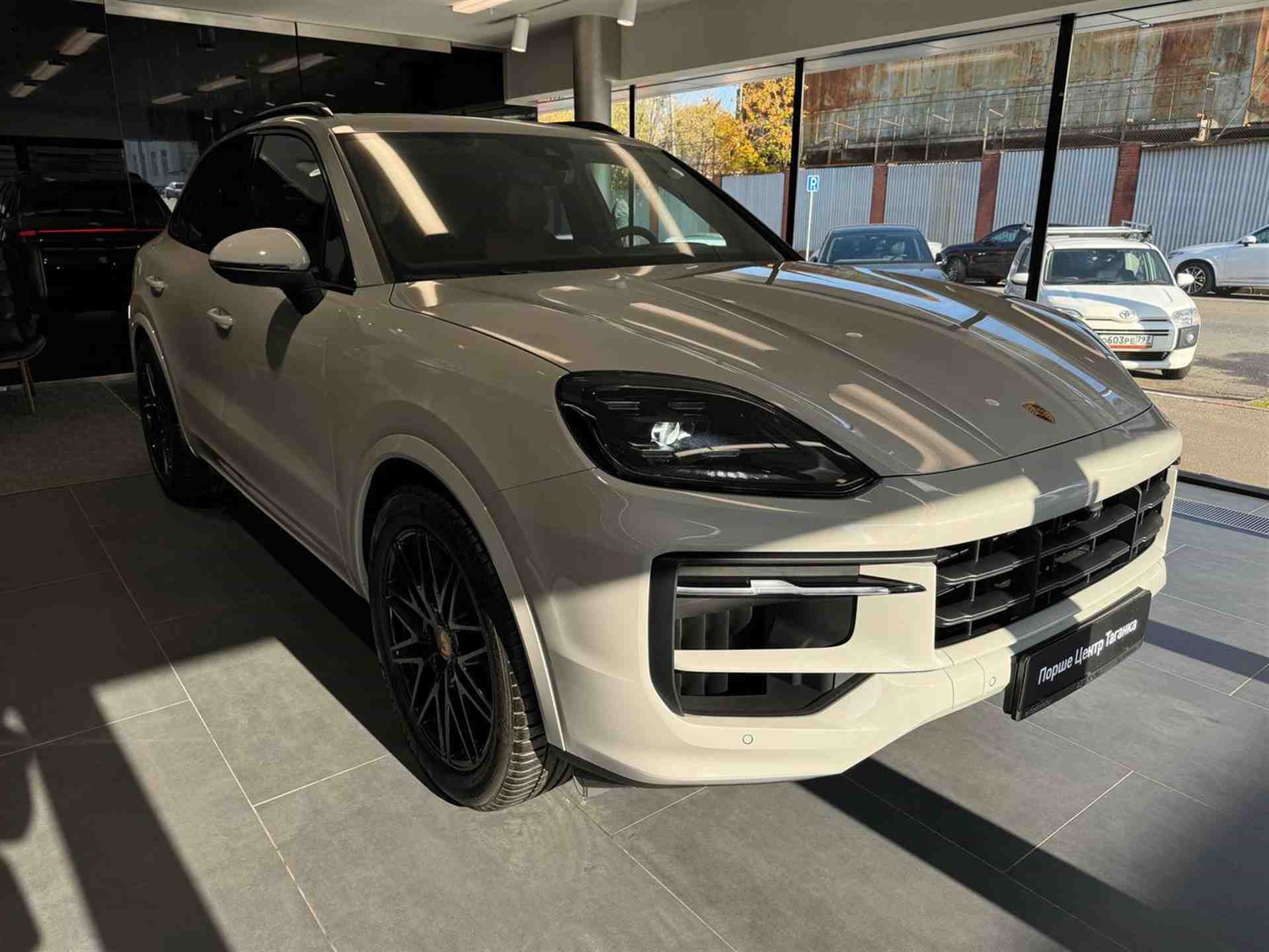 Porsche Cayenne 3.0 AT 4WD (353 л.с.)