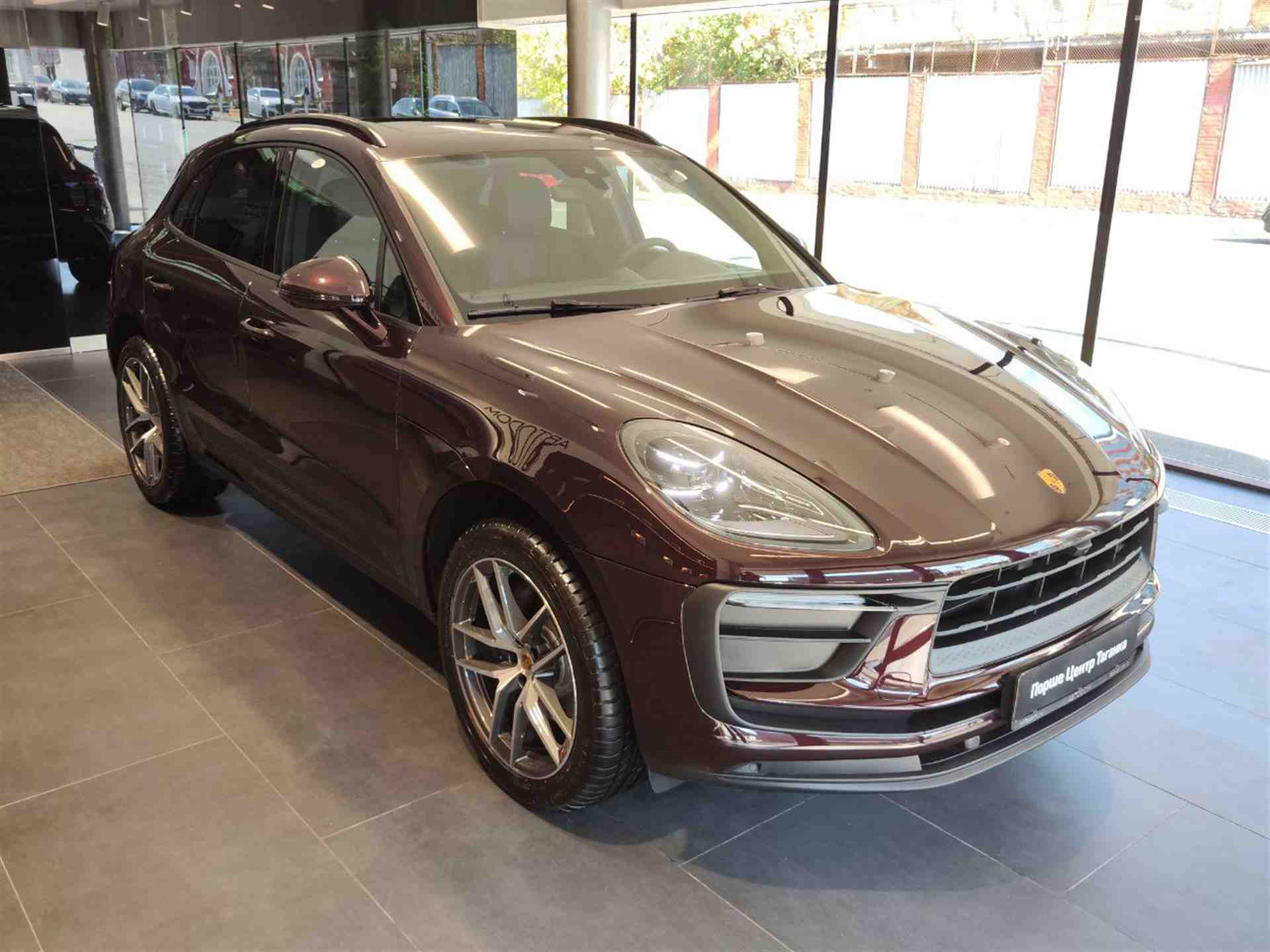 Porsche Macan 2.0 AMT 4WD (265 л.с.)