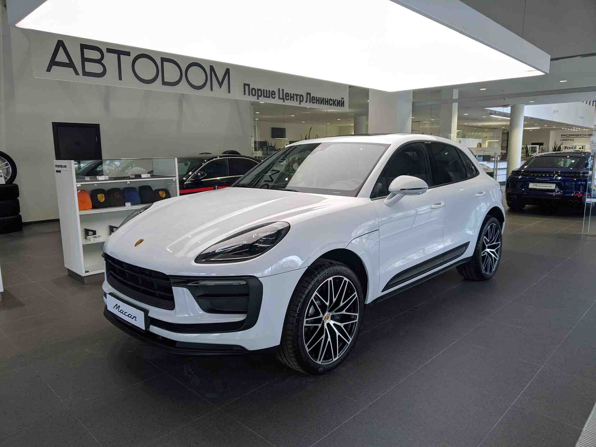 Porsche Macan 2.0 AMT 4WD (265 л.с.)