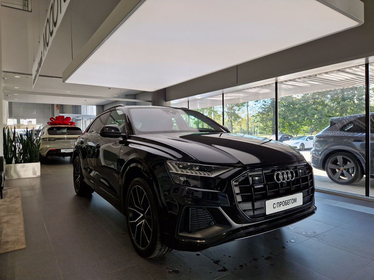 Audi Q8 Design 3.0d AT 4WD (249 л.с.)