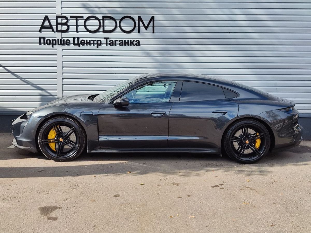 Porsche Taycan Turbo S Electro AT 4WD (560 кВт)