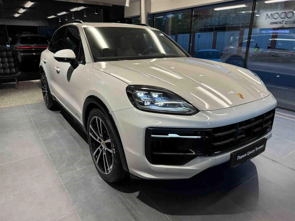 Porsche Cayenne GTS 4.0 AT 4WD (500 л.с.)