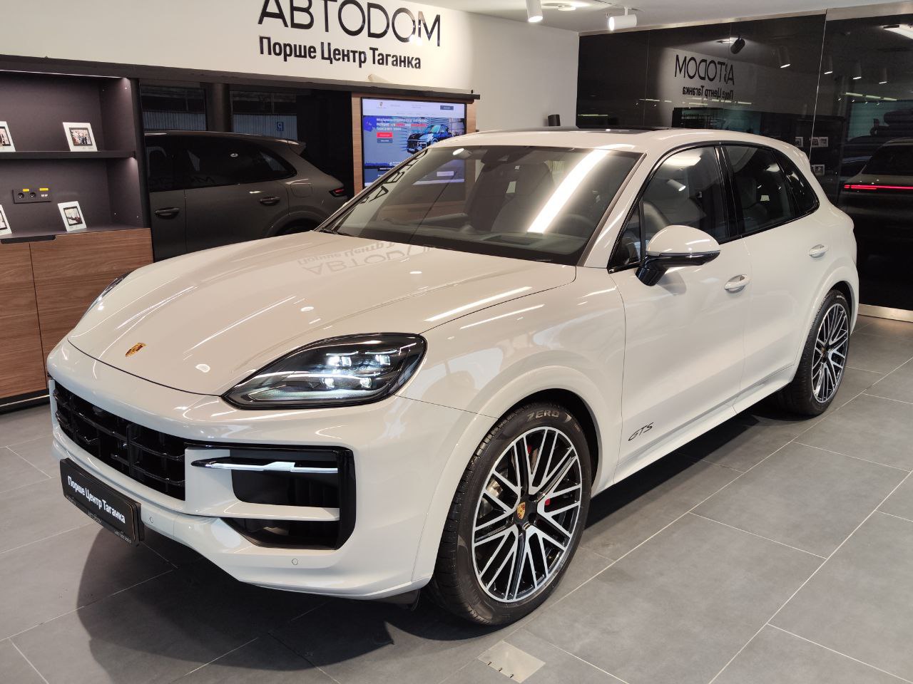 Porsche Cayenne GTS 4.0 AT 4WD (500 л.с.)