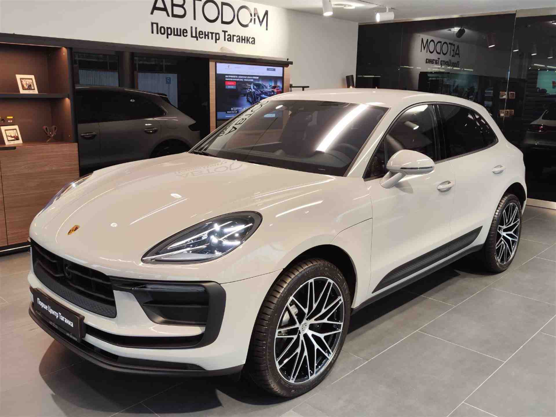 Porsche Macan 2.0 AMT 4WD (265 л.с.)