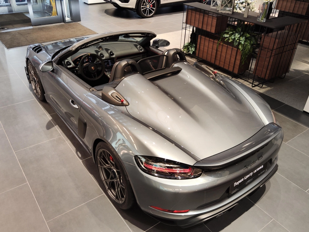 Porsche 718 Spyder RS 4.0 AMT (500 л.с.)