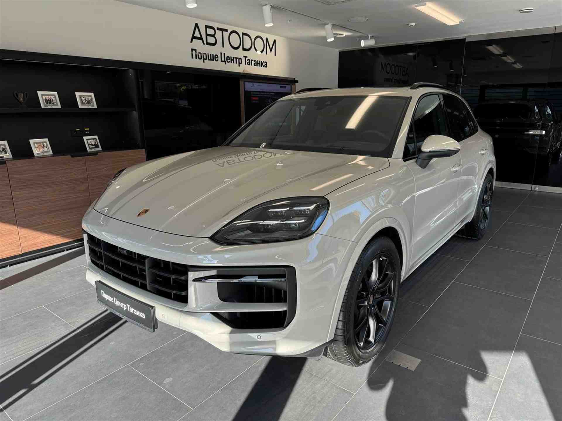 Porsche Cayenne 3.0 AT 4WD (353 л.с.)