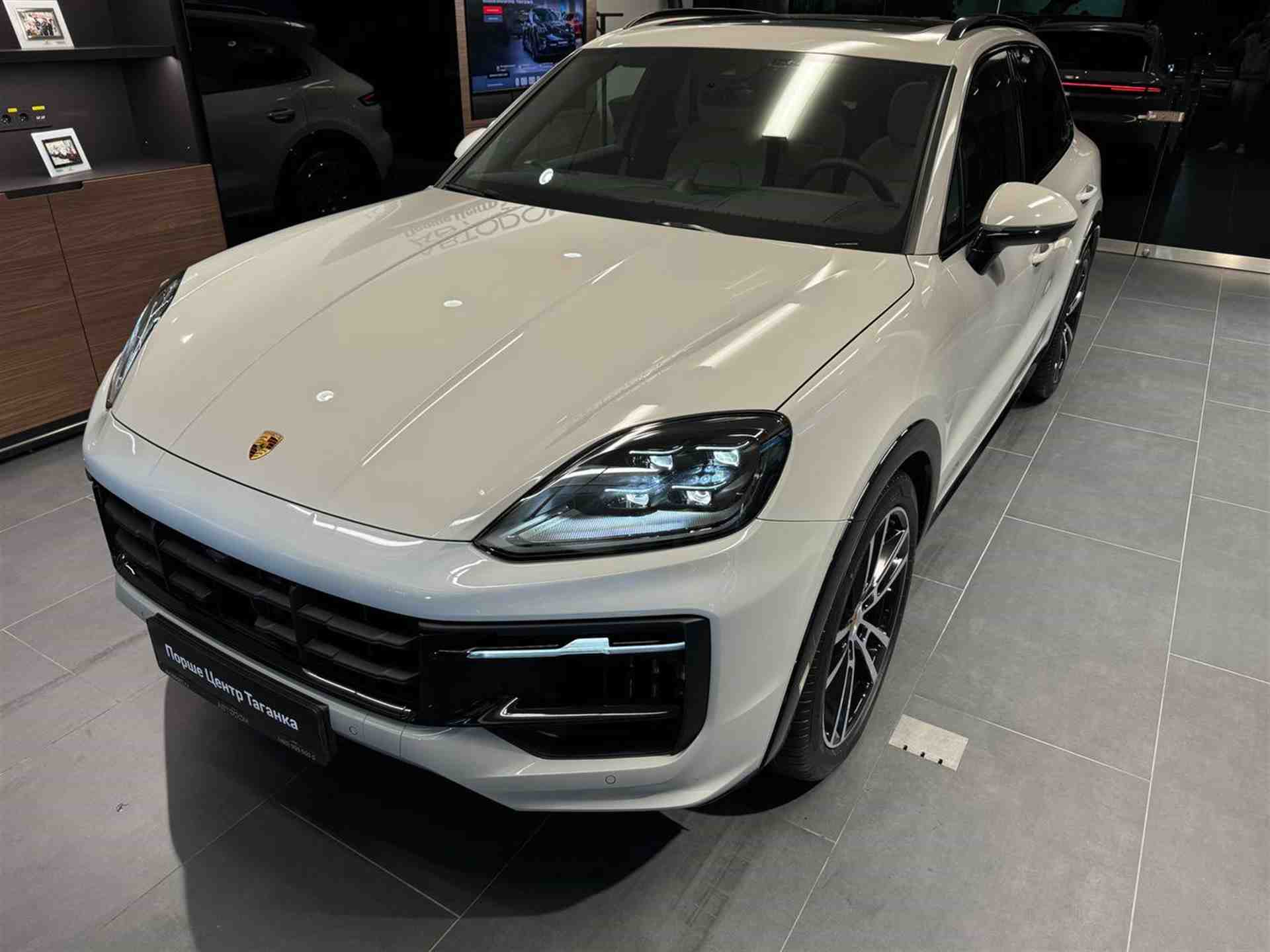 Porsche Cayenne GTS 4.0 AT 4WD (500 л.с.)