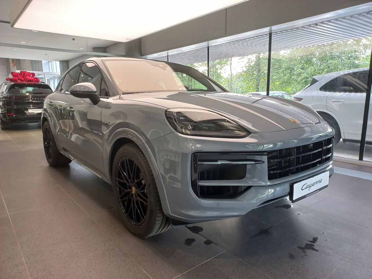 Porsche Cayenne S E-Hybrid Coupé S 3.0hyb AT 4WD (519 л.с.)