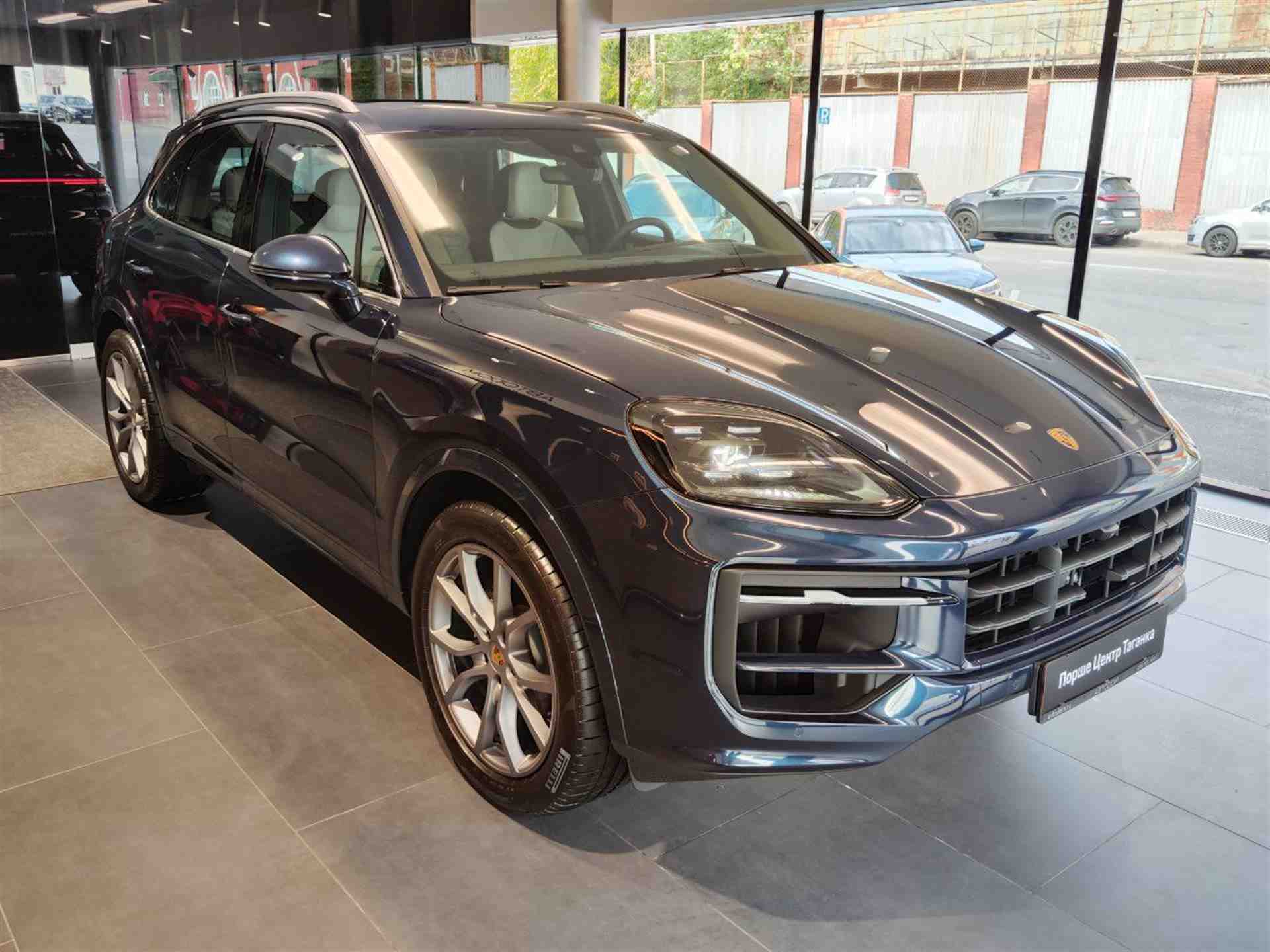 Porsche Cayenne 3.0 AT 4WD (353 л.с.)