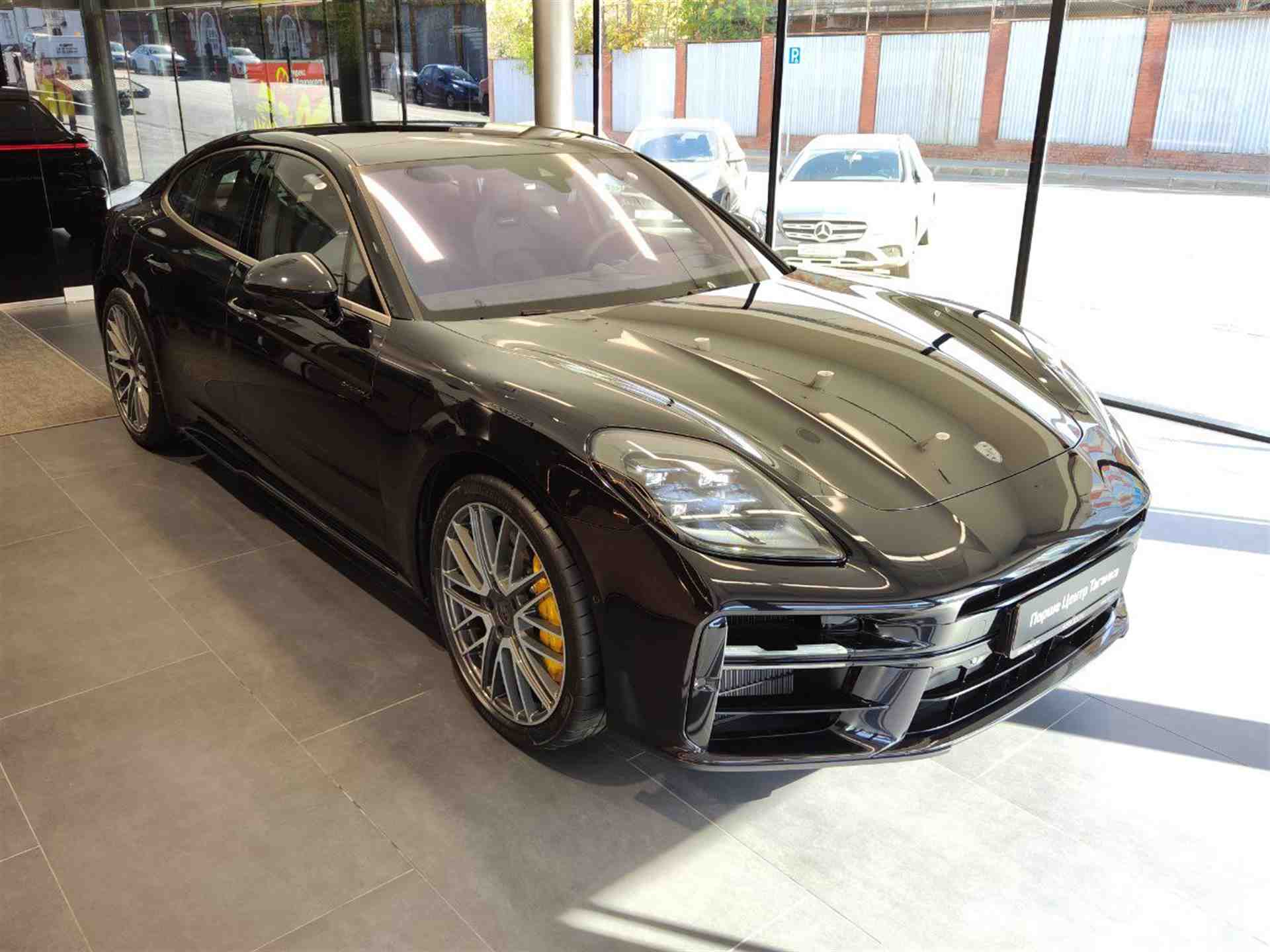 Porsche Panamera Turbo E-Hybrid 4.0hyb AMT 4WD (680 л.с.)