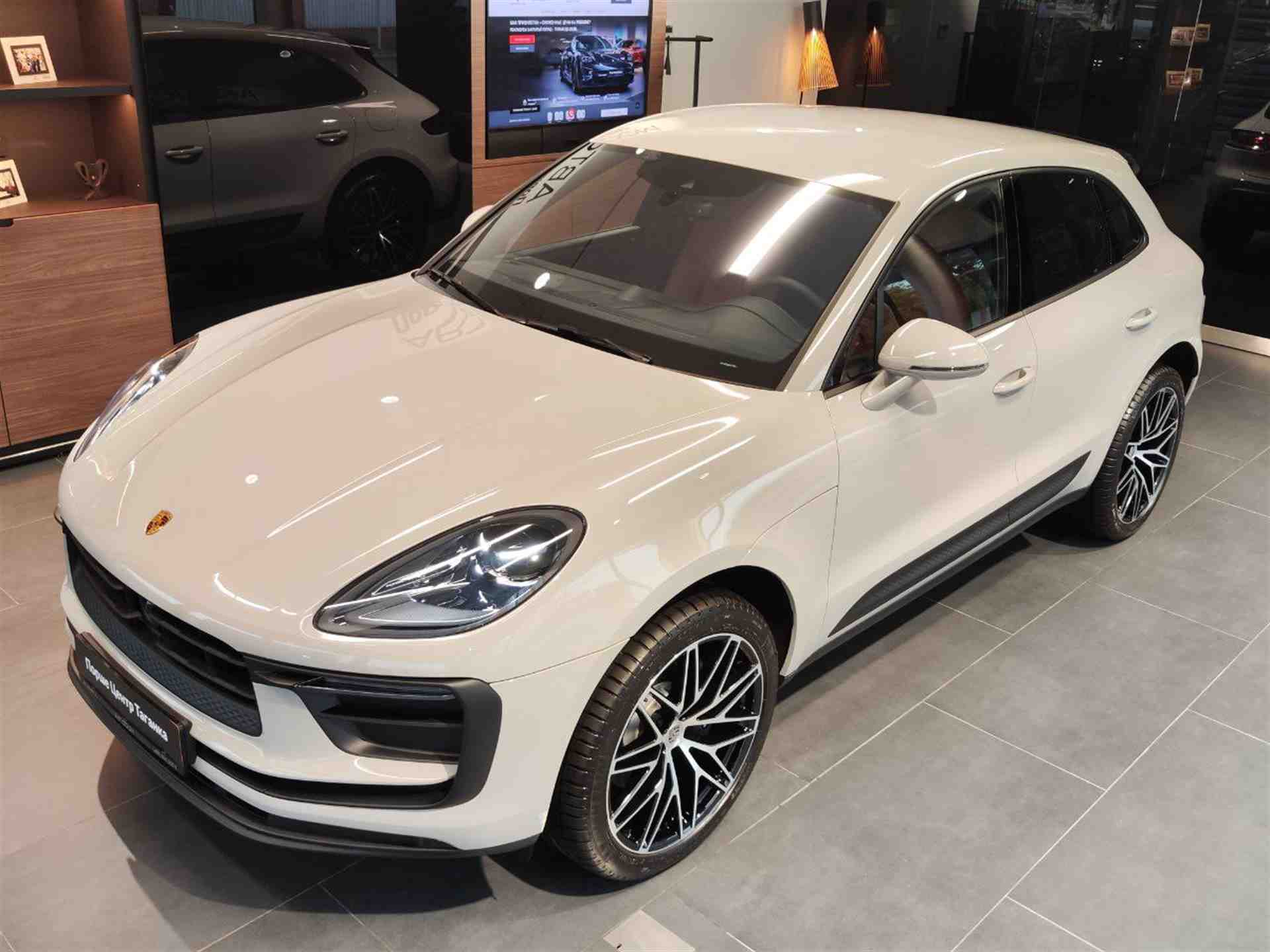 Porsche Macan 2.0 AMT 4WD (265 л.с.)