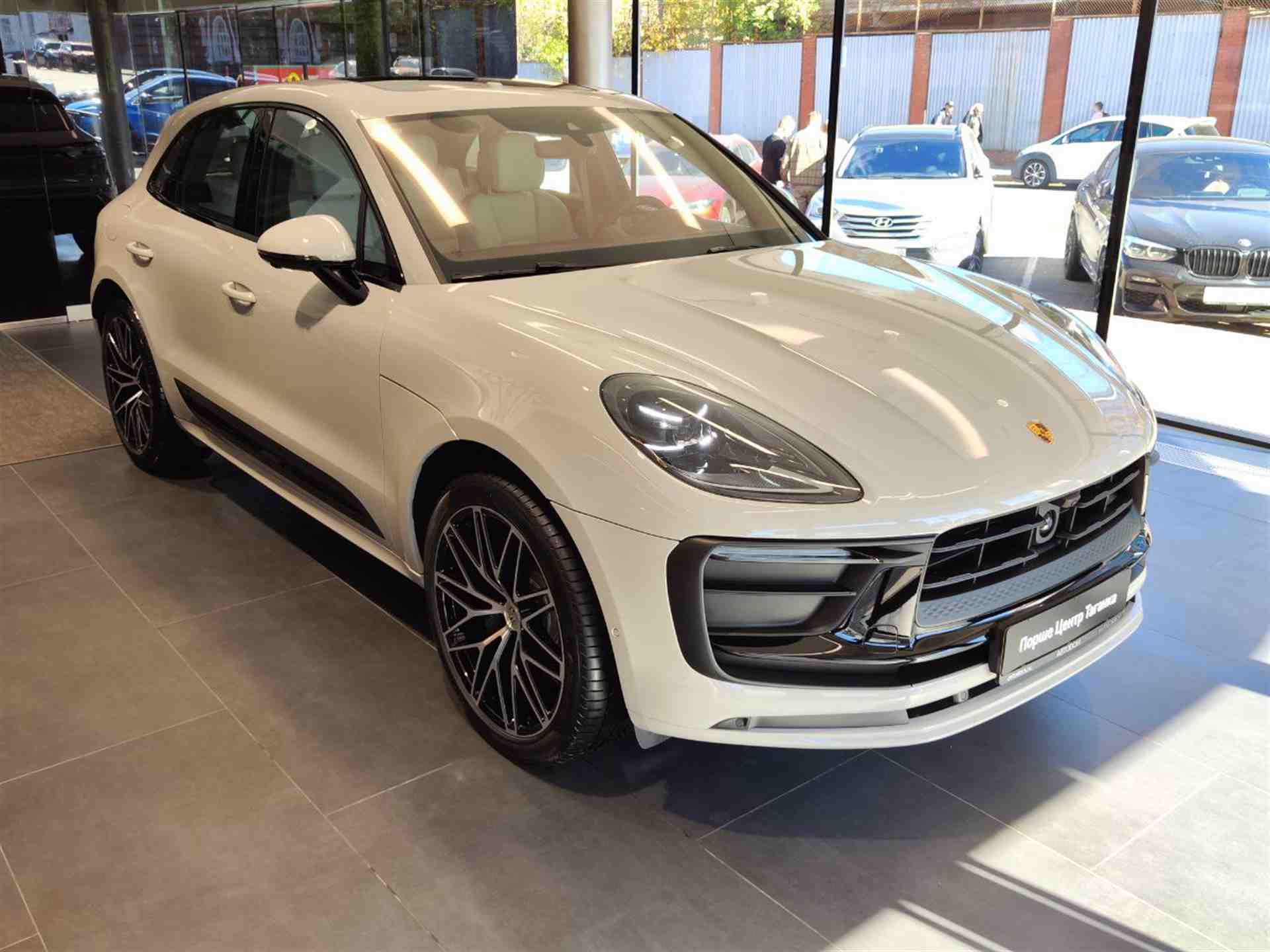 Porsche Macan T 2.0 AMT 4WD (265 л.с.)