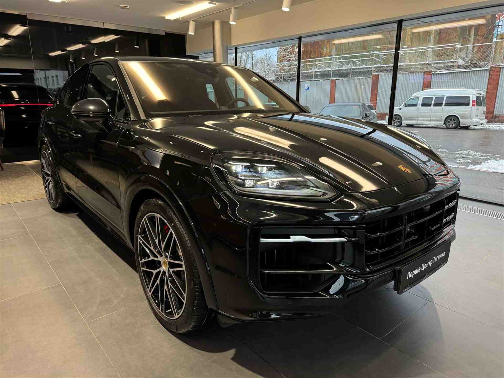 Porsche Cayenne GTS Coupé GTS 4.0 AT 4WD (500 л.с.)