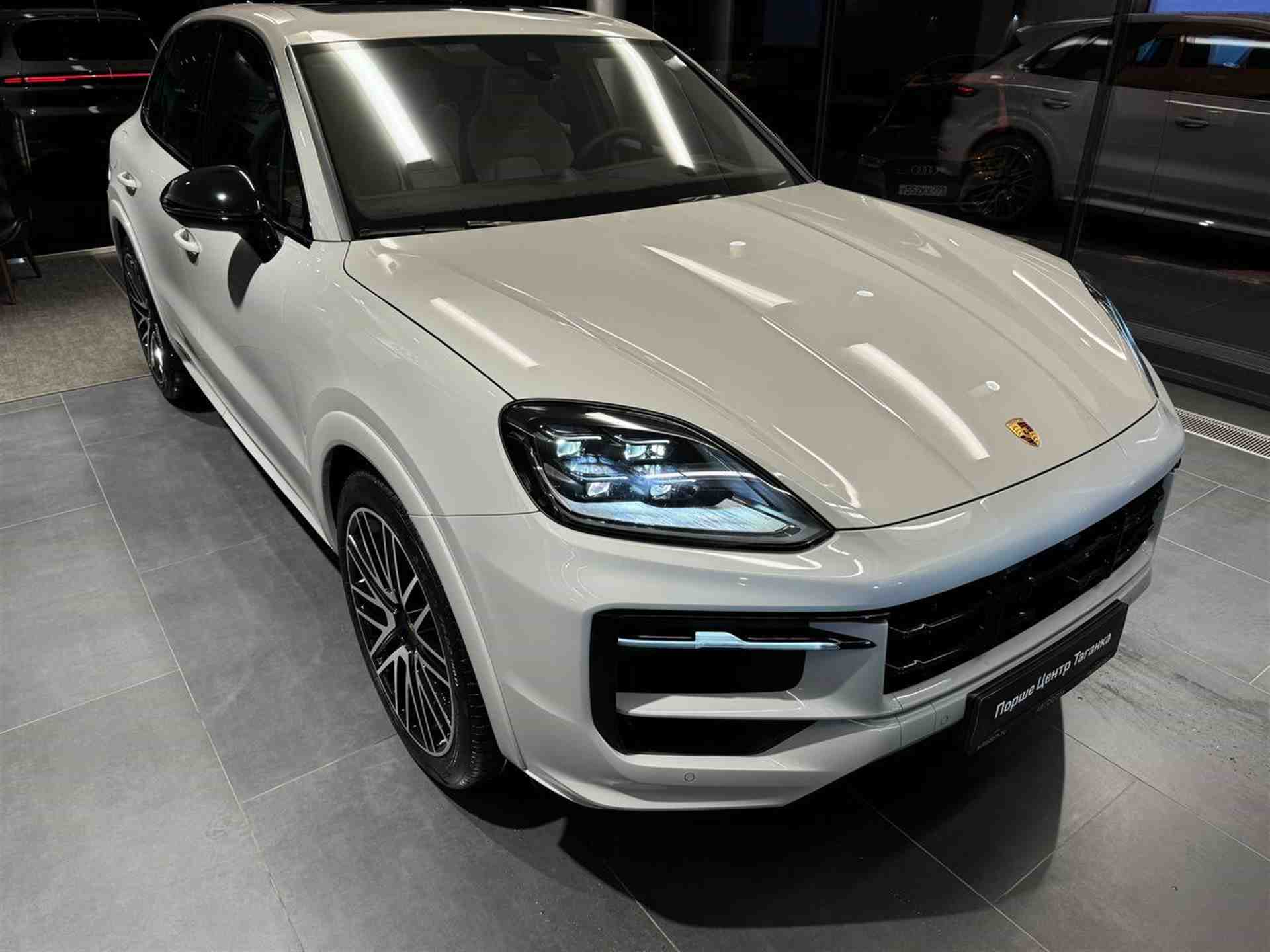 Porsche Cayenne 3.0 AT 4WD (353 л.с.)