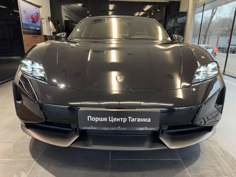 Porsche Taycan Turbo S Electro AT 4WD (700 кВт)