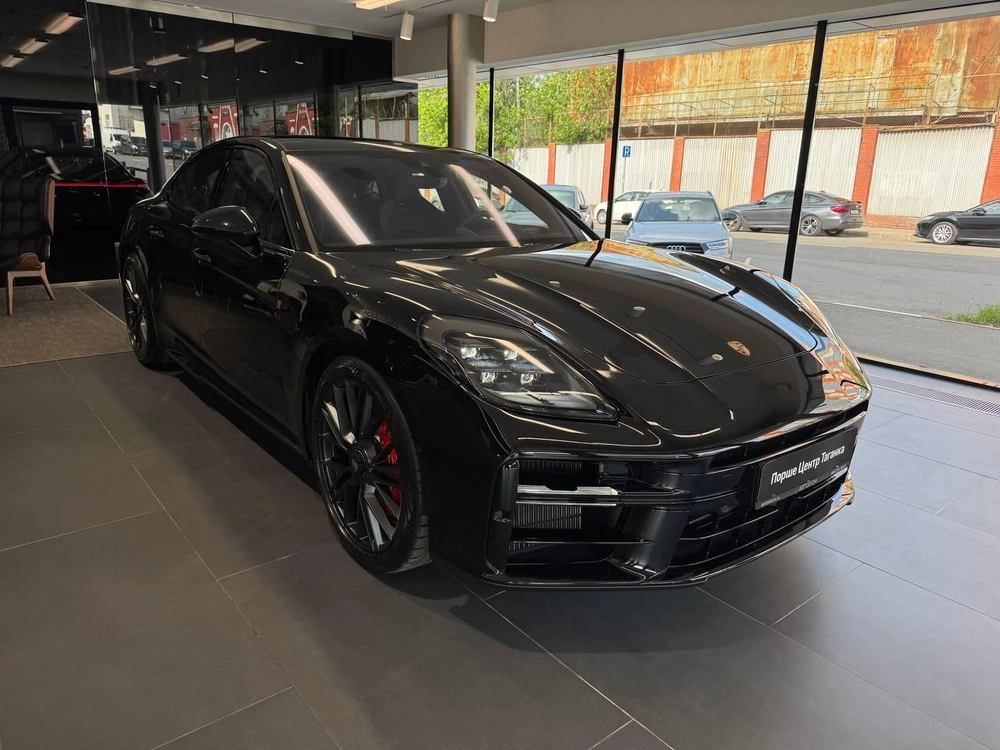 Porsche Panamera GTS 4.0 AMT 4WD (500 л.с.)