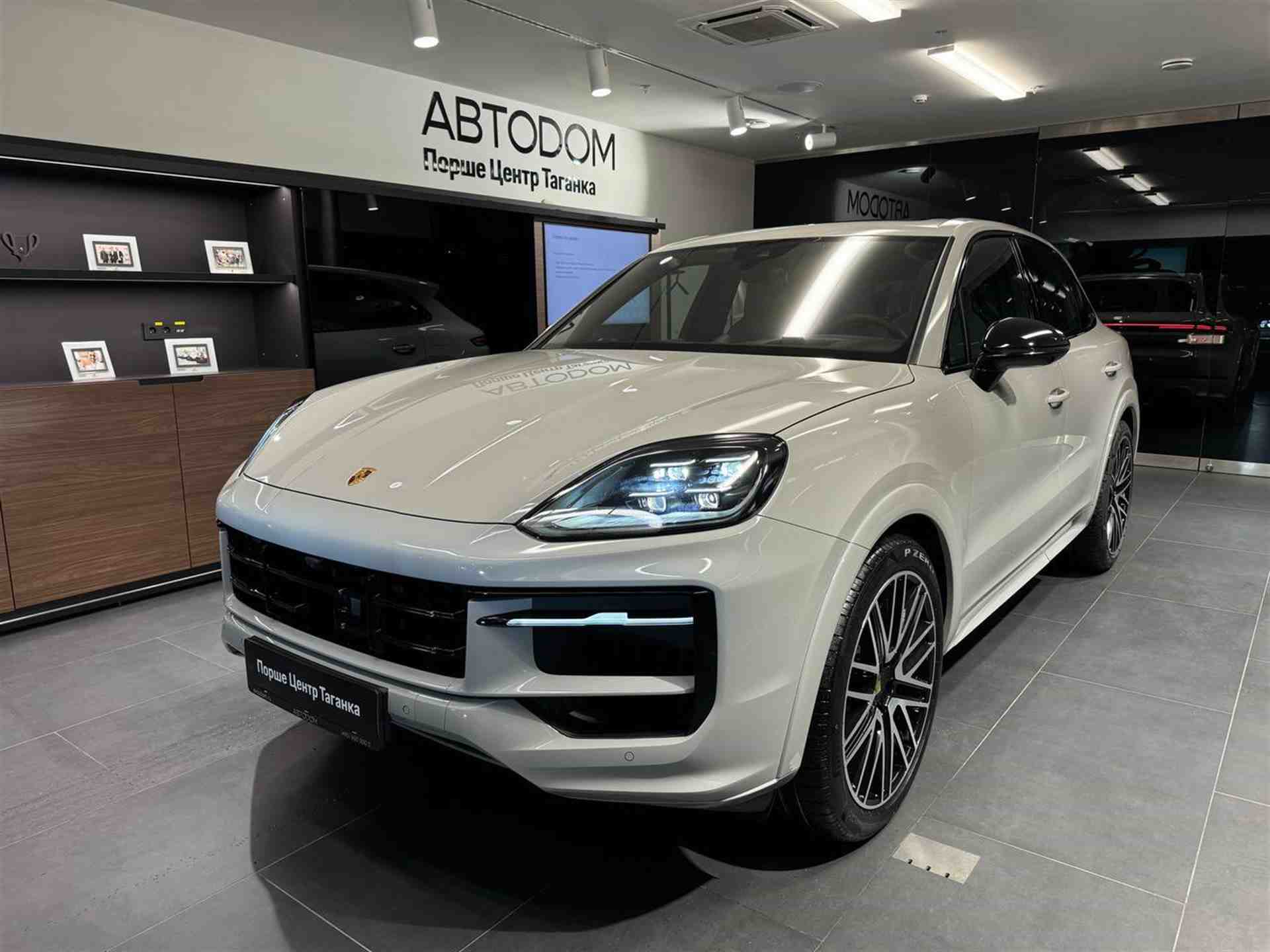 Porsche Cayenne 3.0 AT 4WD (353 л.с.)