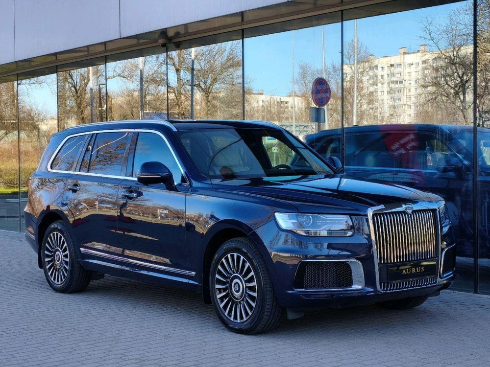 AURUS Komendant Individual 4.4hyb AT 4WD (598 л.с)