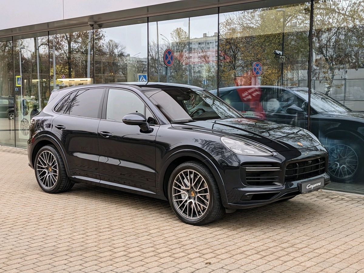 Porsche Cayenne Turbo 4.0 AT 4WD (550 л.с.)