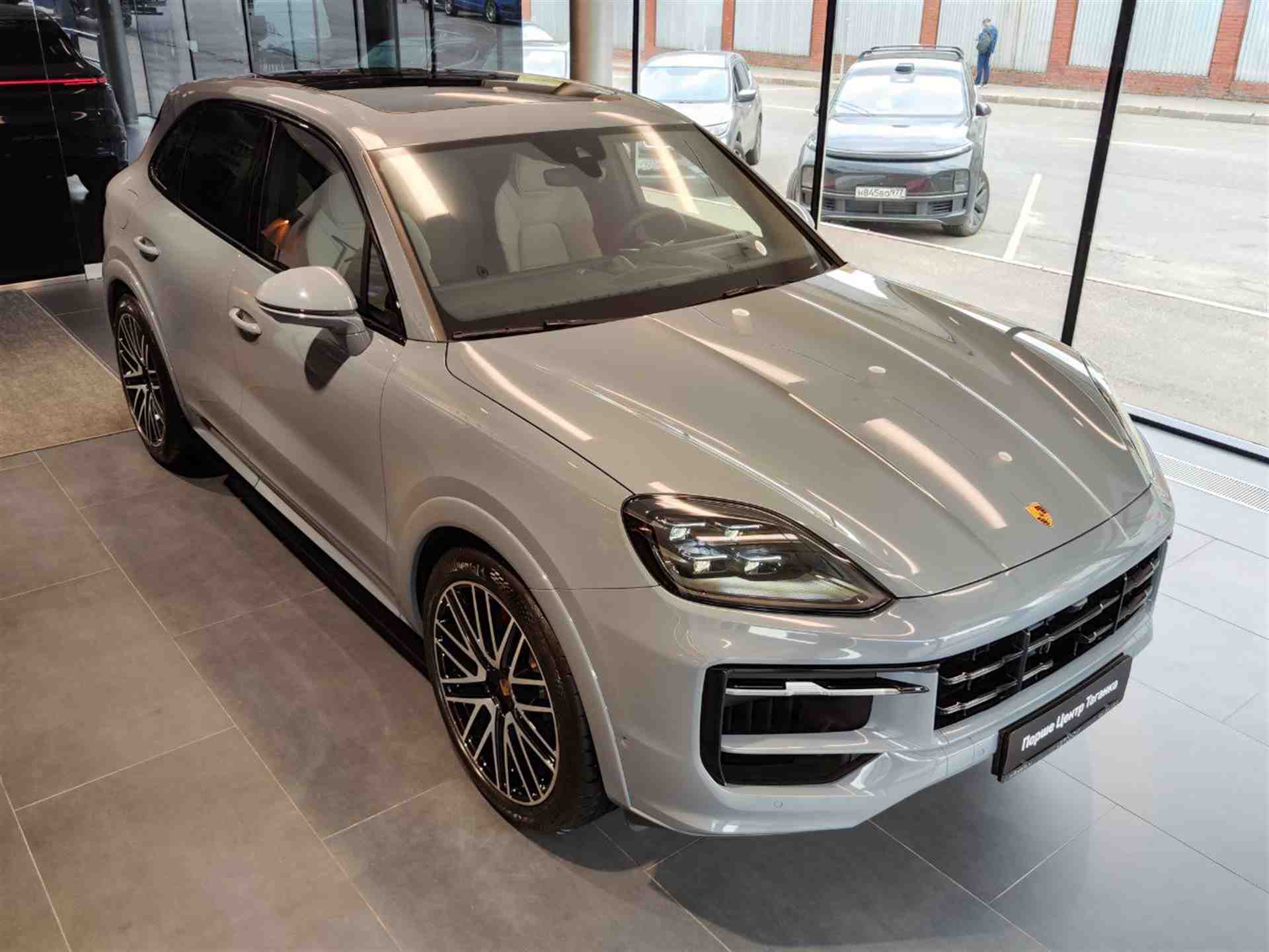 Porsche Cayenne S 4.0 AT 4WD (474 л.с.)