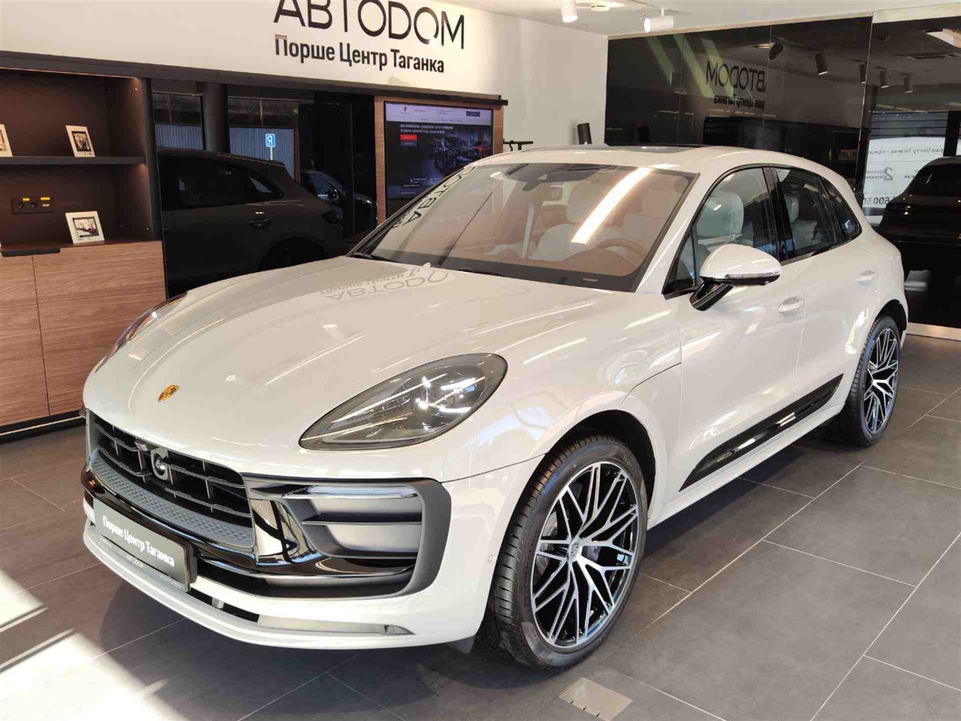 Porsche Macan T 2.0 AMT 4WD (265 л.с.)