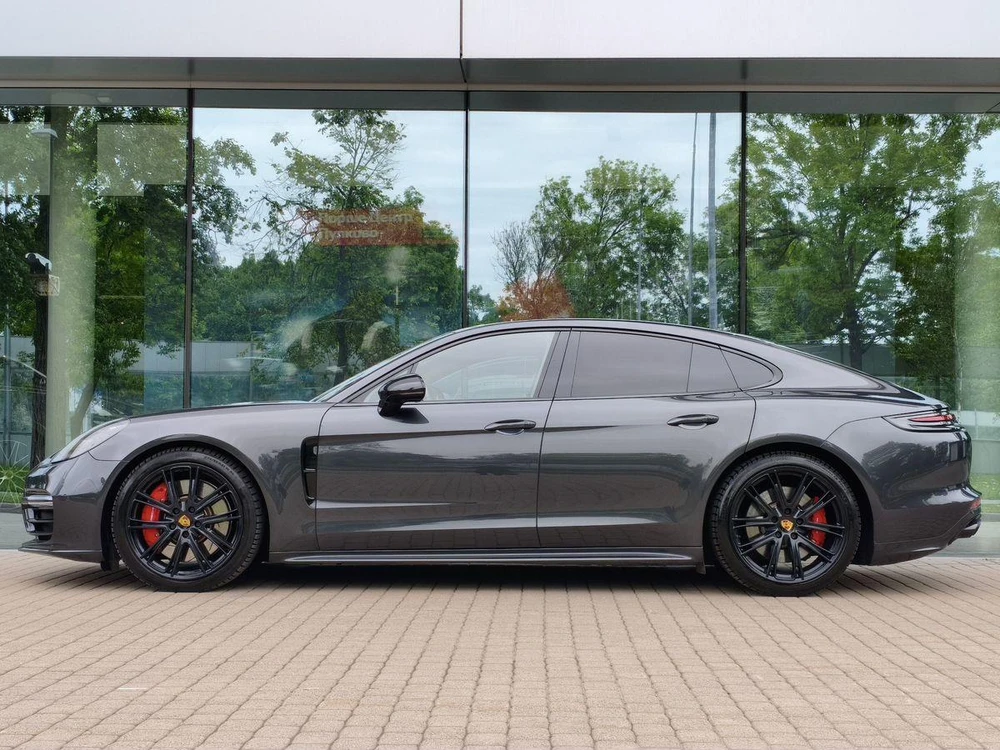 Porsche Panamera Turbo 4.0 AMT 4WD (550 л.с.)