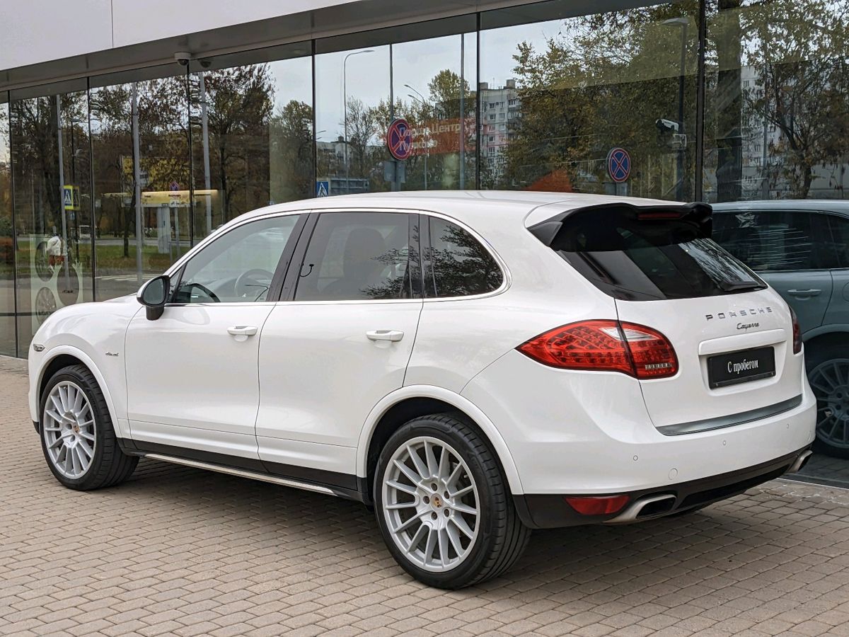 Porsche Cayenne 3.0d AT 4WD (245 л.с.)