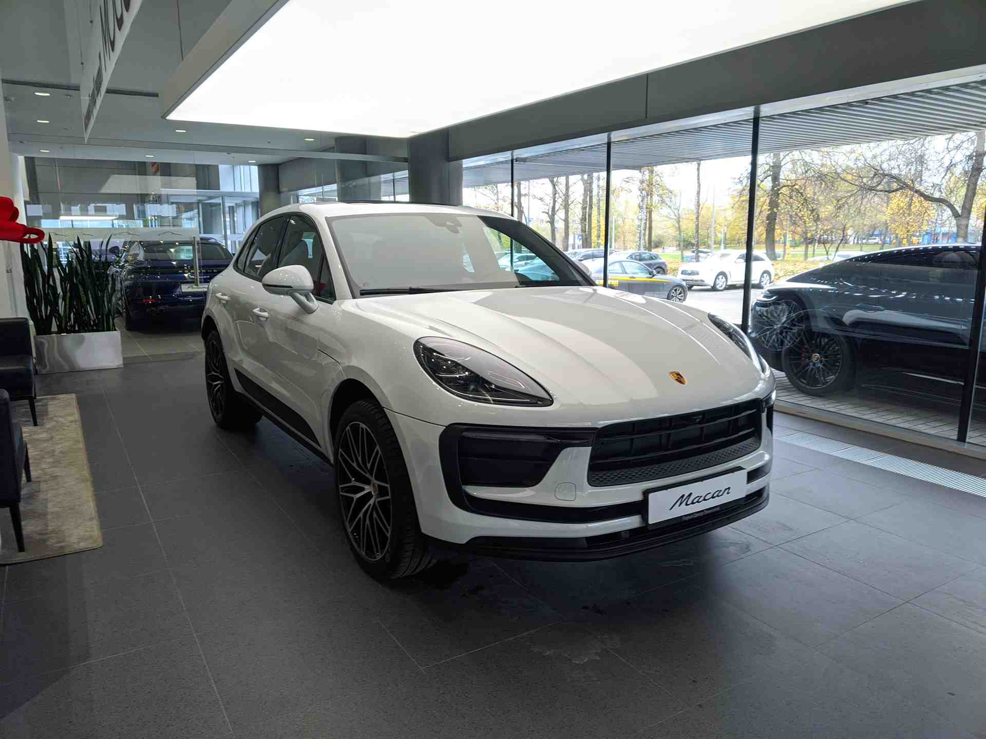 Porsche Macan 2.0 AMT 4WD (265 л.с.)