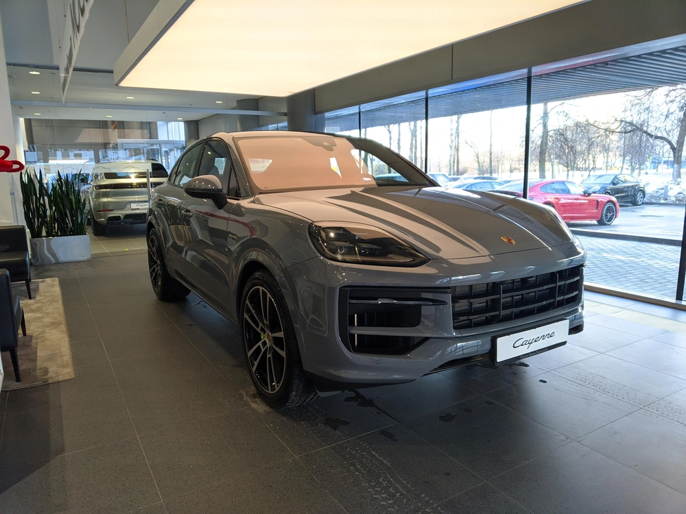 Porsche Cayenne E-Hybrid Coupé 3.0hyb AT 4WD (470 л.с.)