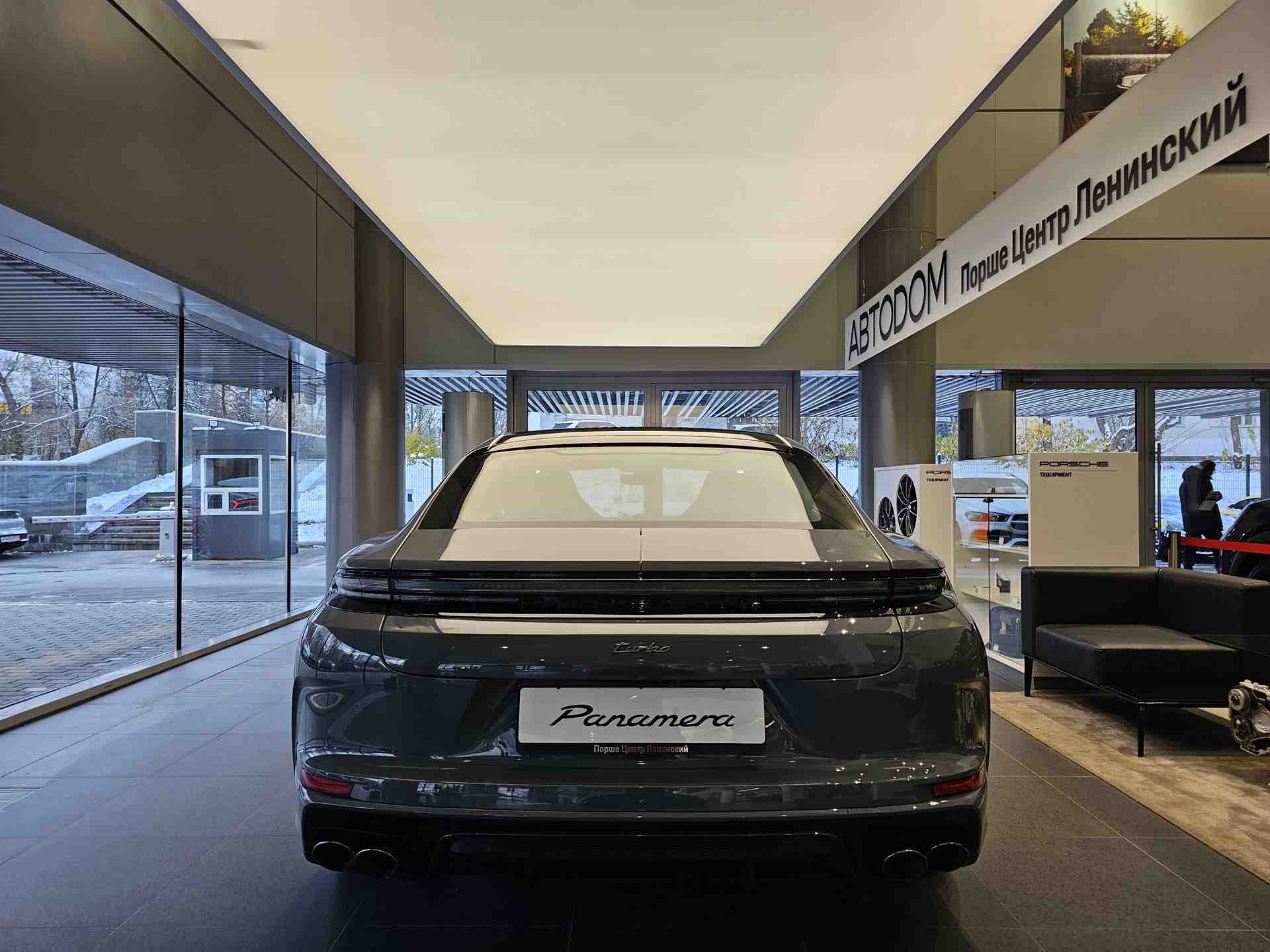 Porsche Panamera Turbo E-Hybrid 4.0hyb AMT 4WD (680 л.с.)