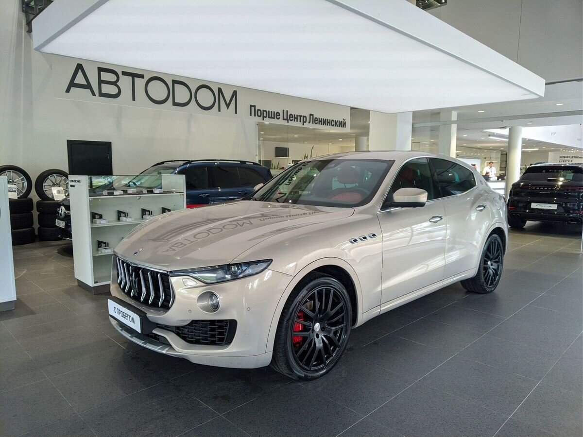 Maserati Levante Base 3.0d V6 AT 4WD (275 л.с.)