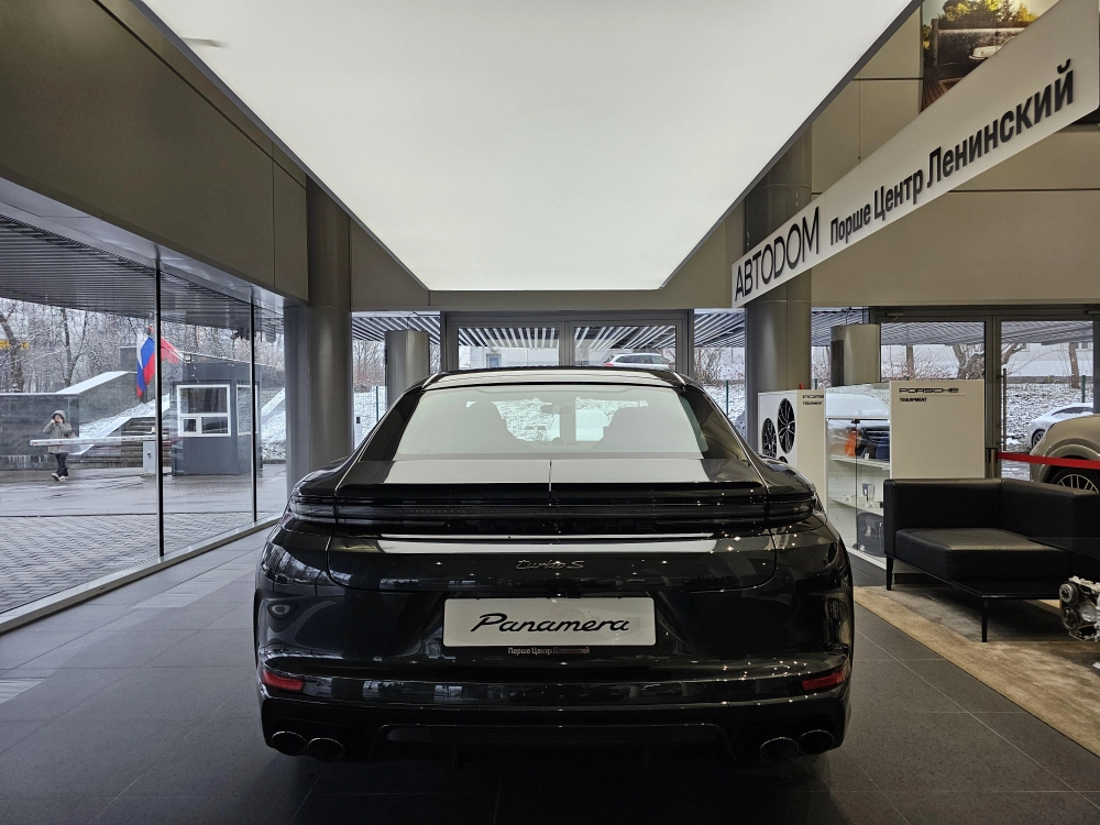 Porsche Panamera Turbo S E-Hybrid 4.0hyb AMT 4WD (782 л.с.)