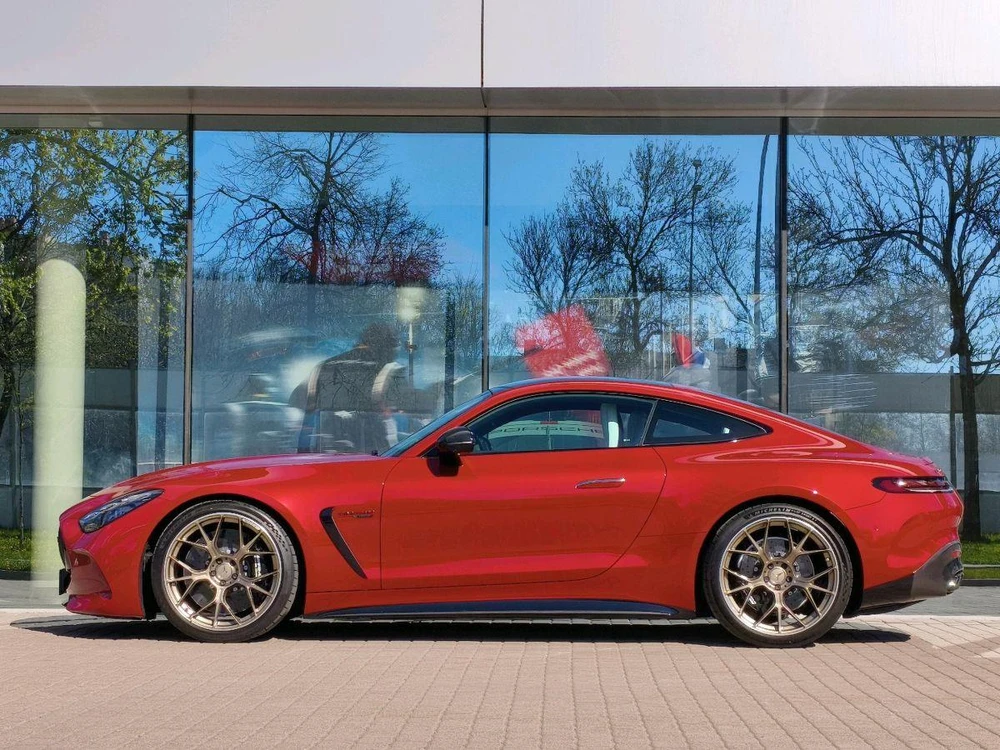 Mercedes-Benz AMG GT AMG GT 63 4.0 AT 4Matic (585 л.с.)