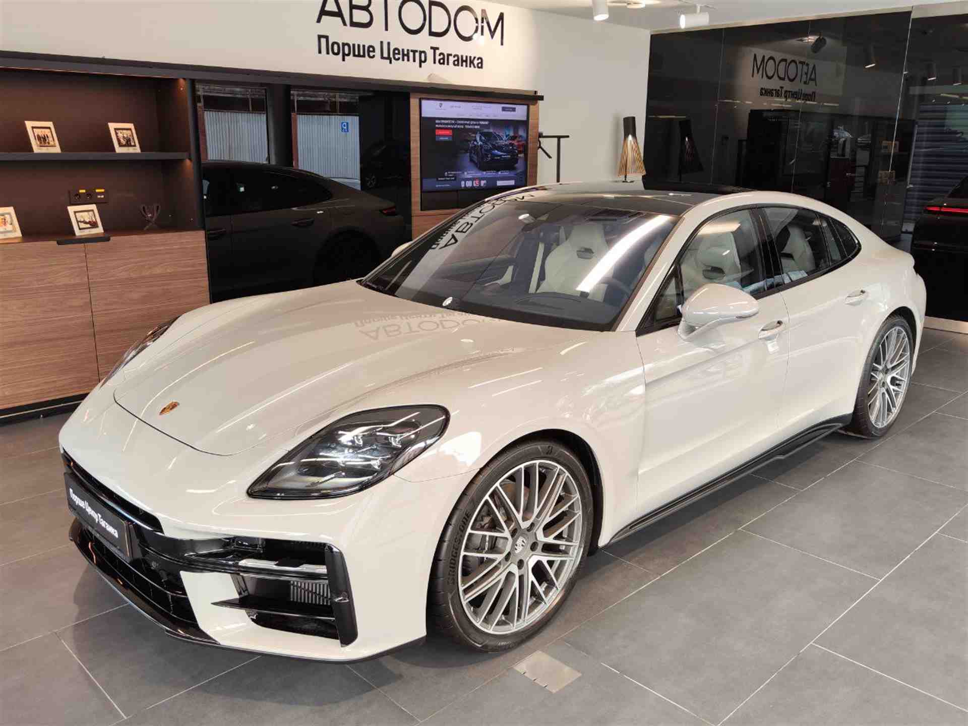 Porsche Panamera 4 2.9 AMT 4WD (353 л.с.)