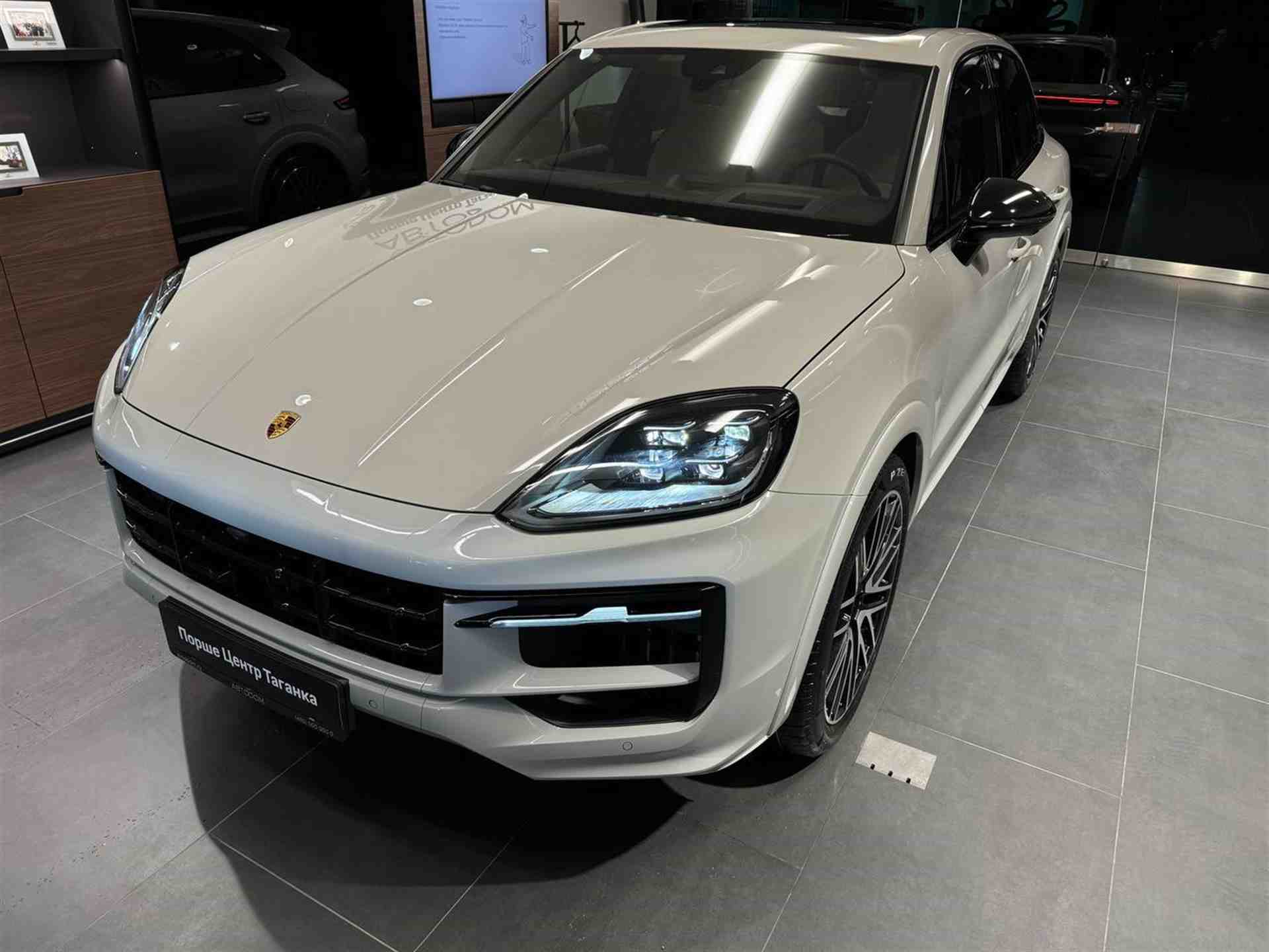 Porsche Cayenne 3.0 AT 4WD (353 л.с.)