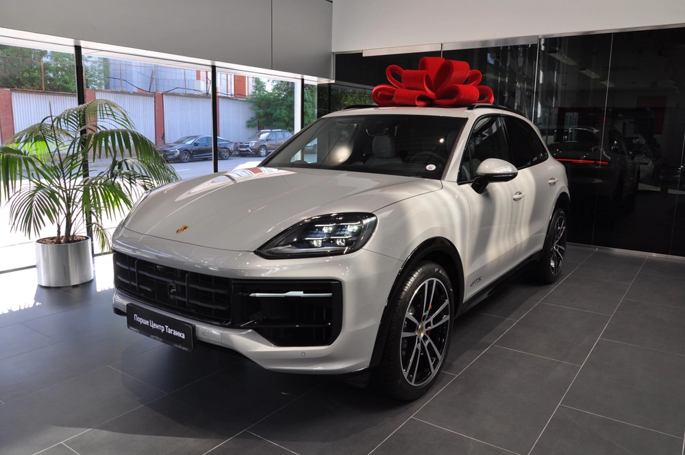 Porsche Cayenne GTS 4.0 AT 4WD (500 л.с.)