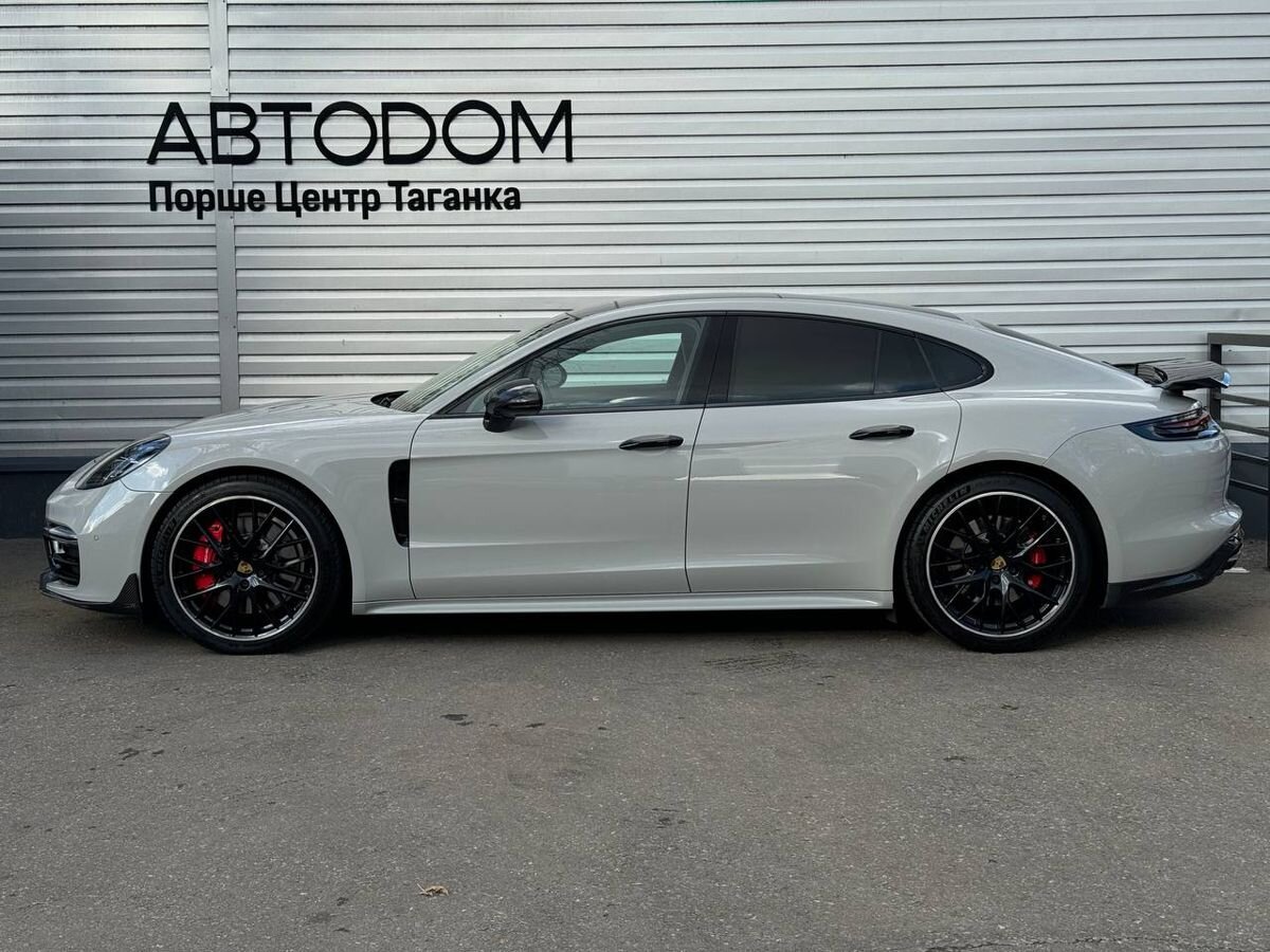 Porsche Panamera GTS 4.0 AMT 4WD (460 л.с.)