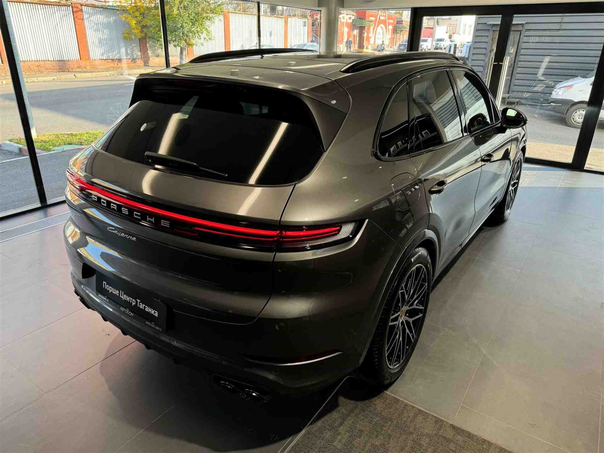 Porsche Cayenne 3.0 AT 4WD (353 л.с.)